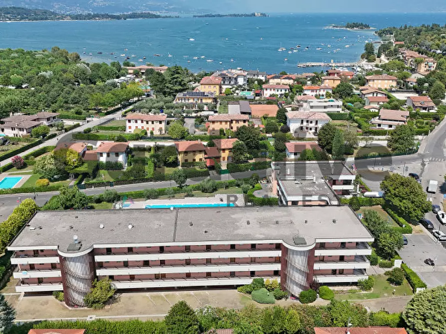Immagine 24 di Appartamento in vendita  in Via Belvedere a Manerba Del Garda