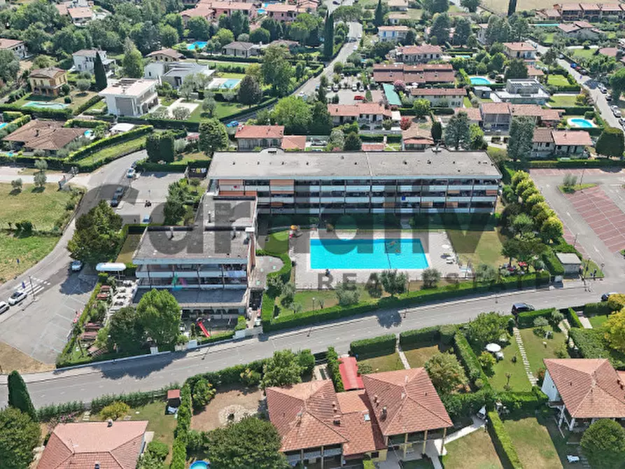 Immagine 28 di Appartamento in vendita  in Via Belvedere a Manerba Del Garda