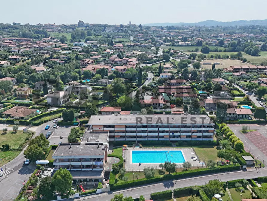 Immagine 29 di Appartamento in vendita  in Via Belvedere a Manerba Del Garda