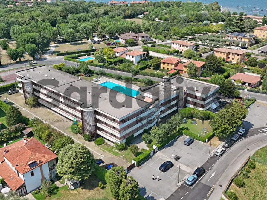 Immagine 31 di Appartamento in vendita  in Via Belvedere a Manerba Del Garda