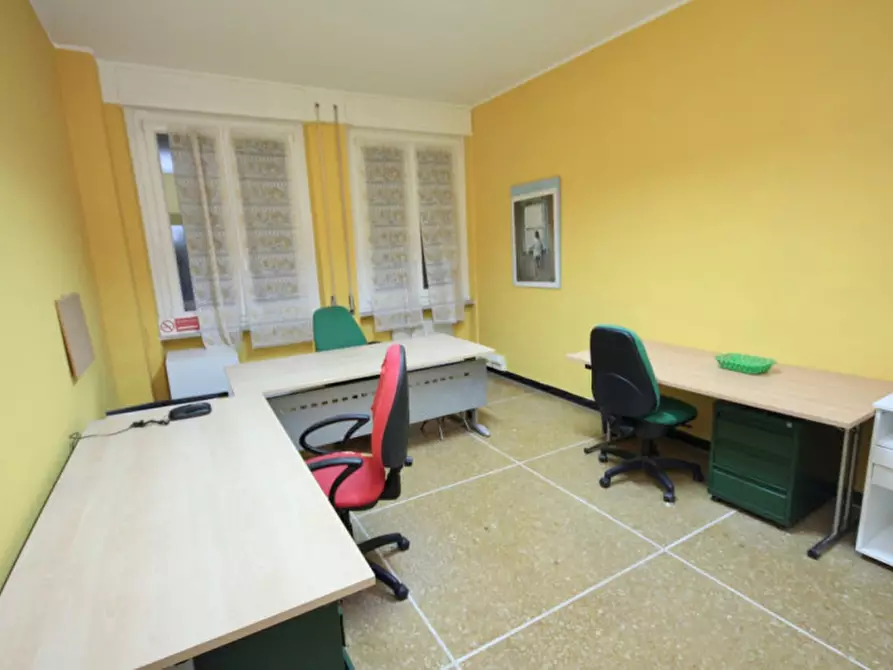 Immagine 1 di Ufficio in affitto  in piazza de marini a Genova