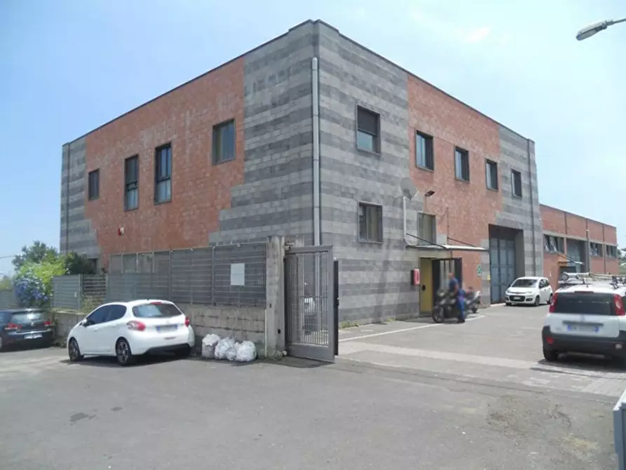 Immagine 1 di Capannone industriale in vendita  in via Ludovico Ariosto, N. 1 a Aci Sant'antonio