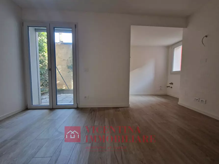 Immagine 4 di Appartamento in vendita  in Via Legione antonini 24 a Vicenza