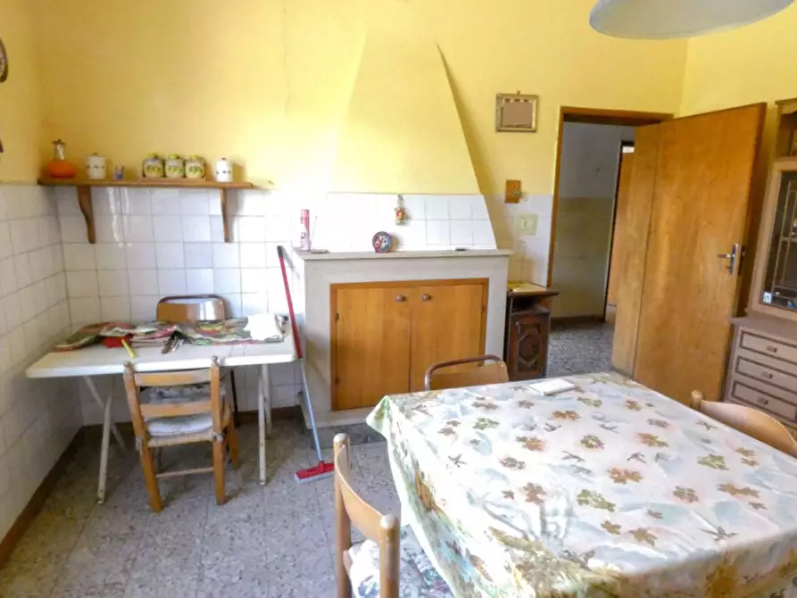 Immagine 4 di Appartamento in vendita  in Via Sonnino a Acqualagna