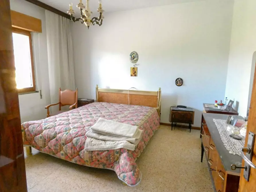 Immagine 5 di Appartamento in vendita  in Via Sonnino a Acqualagna