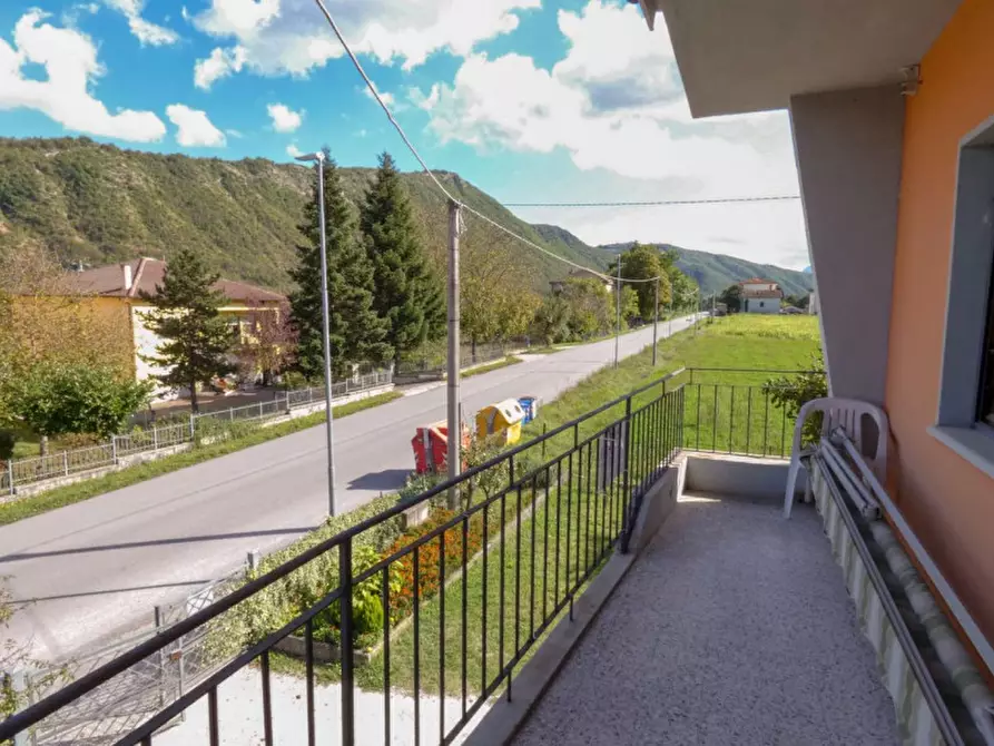 Immagine 13 di Appartamento in vendita  in Via Sonnino a Acqualagna