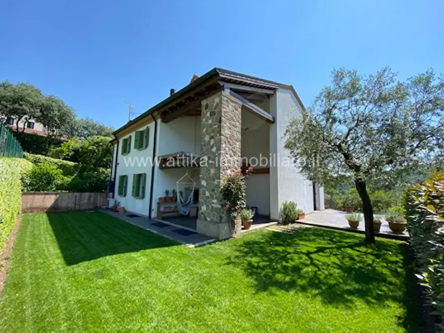 Immagine 1 di Casa bifamiliare in vendita  in via monte gula a Baone