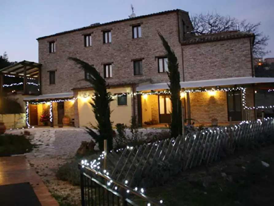 Immagine 3 di Agriturismo in vendita  in Petritoli a Petritoli