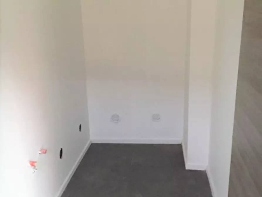 Immagine 27 di Negozio in affitto  in via Anguillarese a Anguillara Sabazia