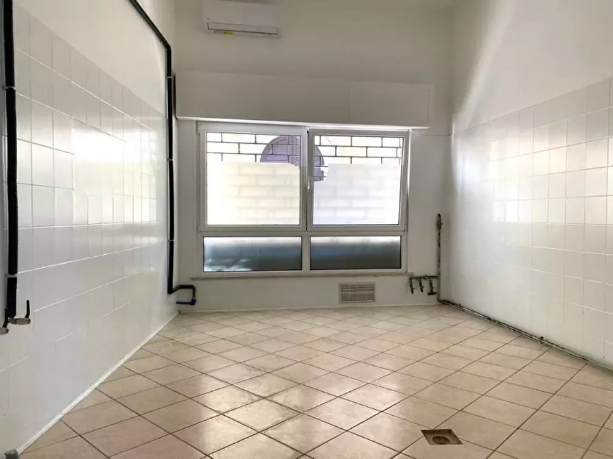 Immagine 5 di Laboratorio in affitto  in Via Piave a Ghedi