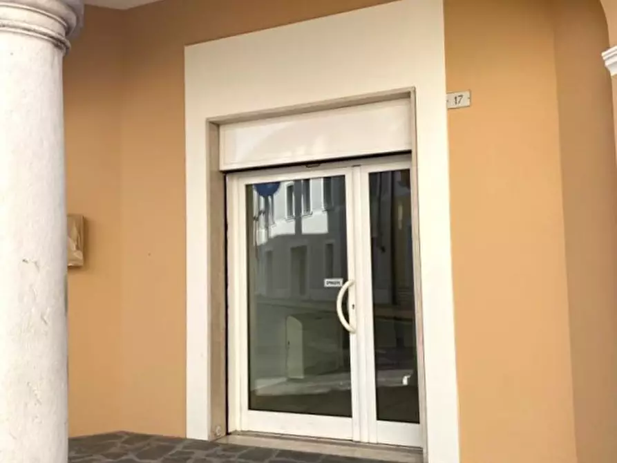 Immagine 14 di Laboratorio in affitto  in Via Piave a Ghedi