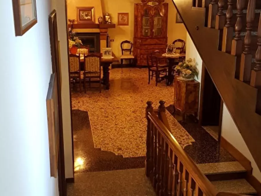 Immagine 7 di Casa indipendente in vendita  in Via stradone a Torri Di Quartesolo
