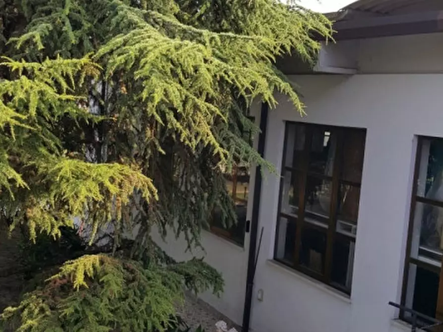 Immagine 8 di Casa indipendente in vendita  in Via stradone a Torri Di Quartesolo