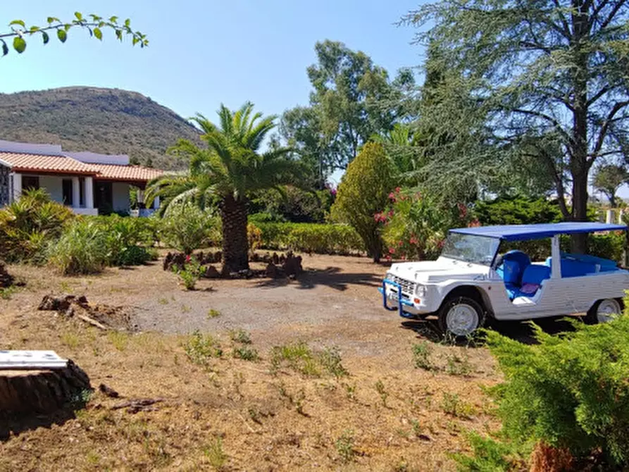 Immagine 3 di Villa in vendita  in VULCANO PIANO a Lipari