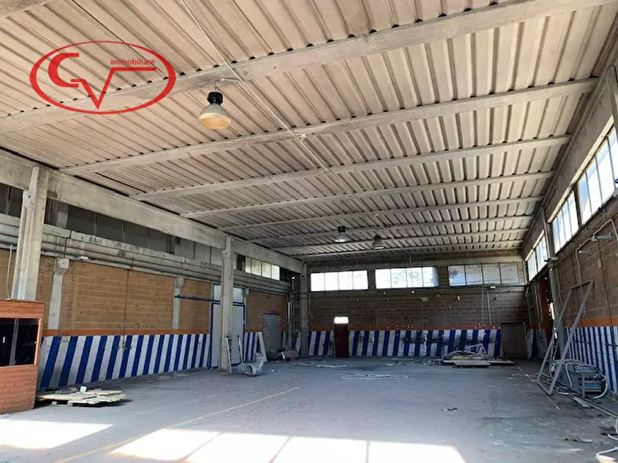 Immagine 2 di Laboratorio in affitto  in via lungarno a Terranuova Bracciolini