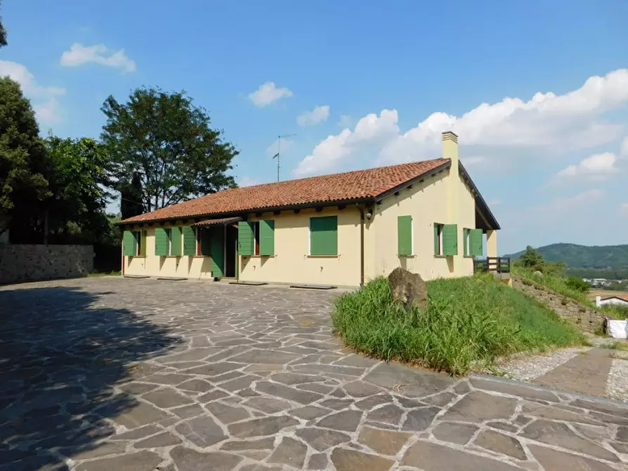 Immagine 22 di Villa in affitto  in Via Gazzo a Teolo