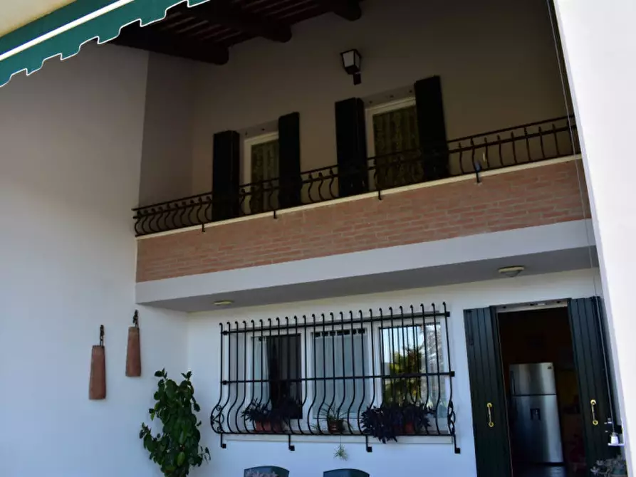 Immagine 2 di Villa in vendita  a Masera' Di Padova