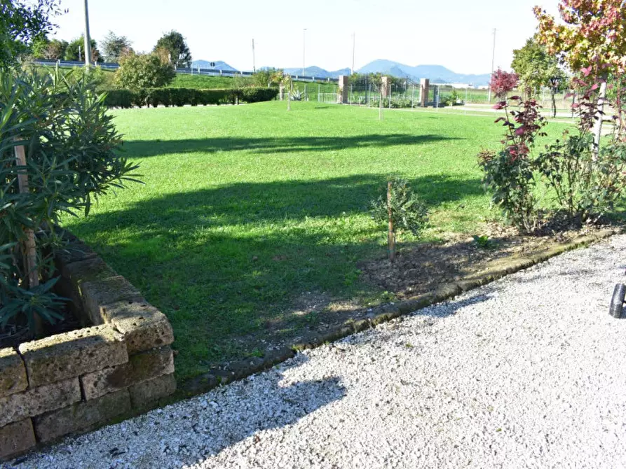 Immagine 30 di Villa in vendita  a Masera' Di Padova