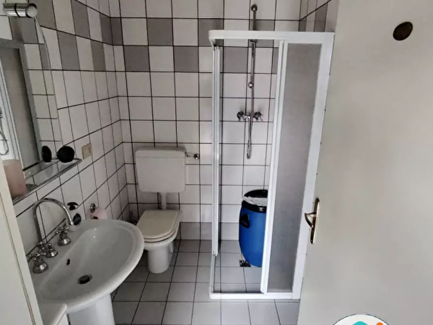 Immagine 4 di Ufficio in vendita  in viale venezia giulia a Cormons