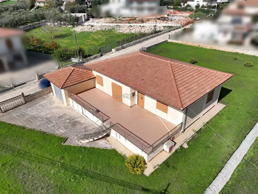 Immagine 1 di Casa indipendente in vendita  in Via Michelica Musebbi Calicantone a Modica