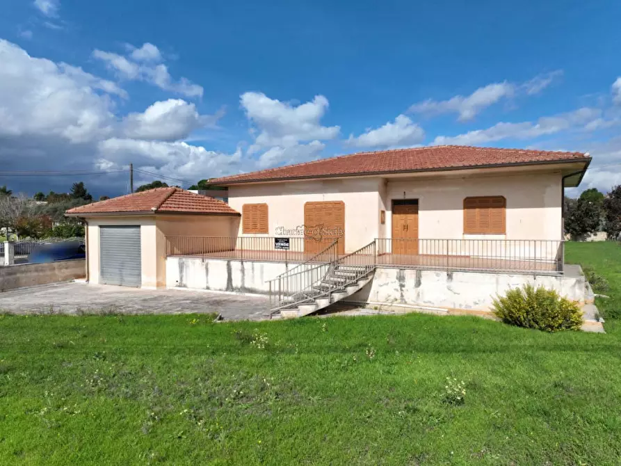 Immagine 9 di Casa indipendente in vendita  in Via Michelica Musebbi Calicantone a Modica