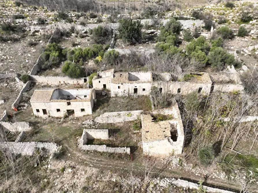 Immagine 8 di Rustico / casale in vendita  in Strada Provinciale 59 a Ragusa