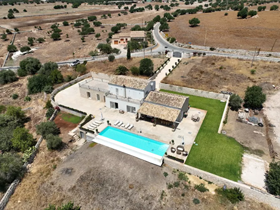 Immagine 2 di Villa in vendita  in Contrada Graffetta a Modica