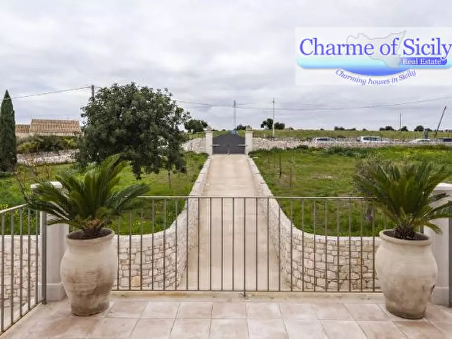 Immagine 31 di Villa in vendita  in Contrada Graffetta a Modica