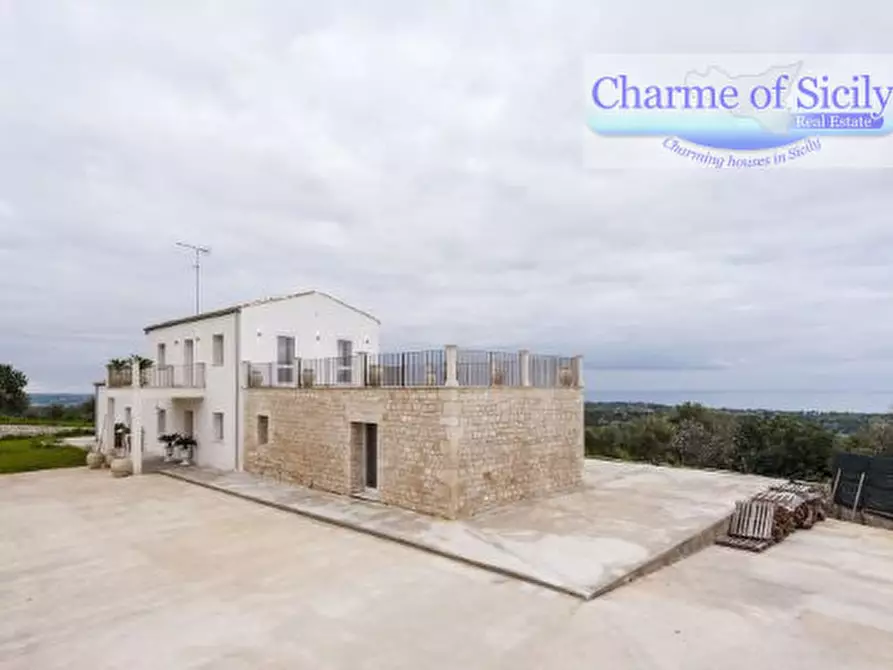Immagine 42 di Villa in vendita  in Contrada Graffetta a Modica