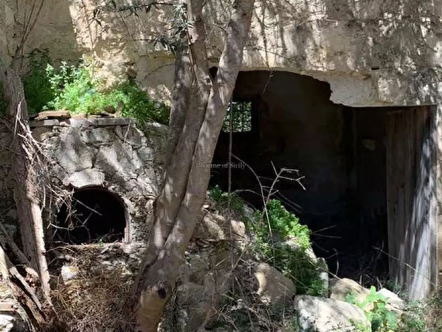 Immagine 18 di Rustico / casale in vendita  in Strada provinciale 28 a Modica