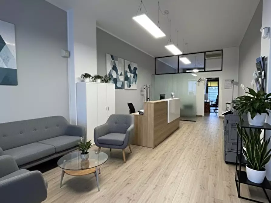 Immagine 1 di Ufficio in vendita  a Abano Terme