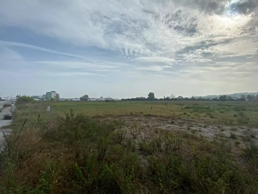 Immagine 2 di Terreno in vendita  a Cesena