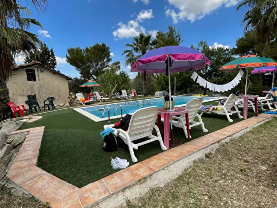 Immagine 21 di Villa in vendita  in Montesano a Modica