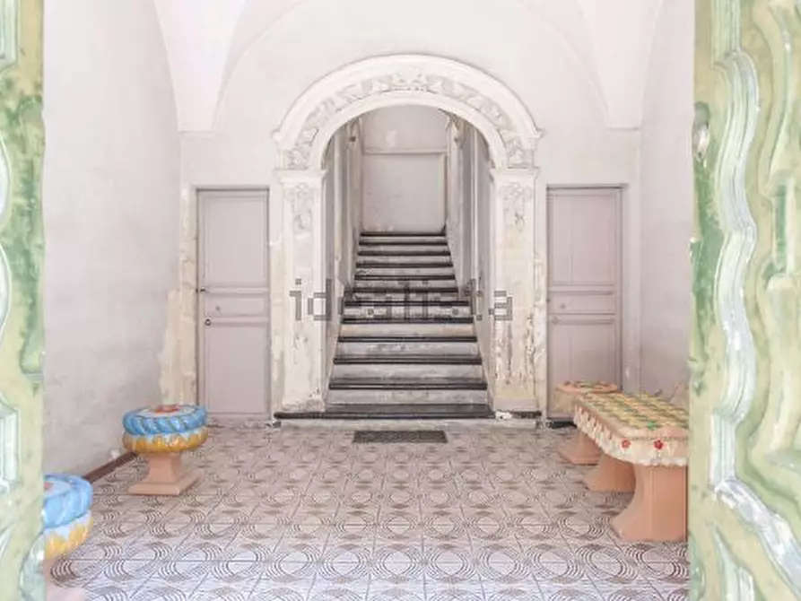 Immagine 3 di Palazzo in vendita  in Corso Principessa Maria del Belgio a Modica
