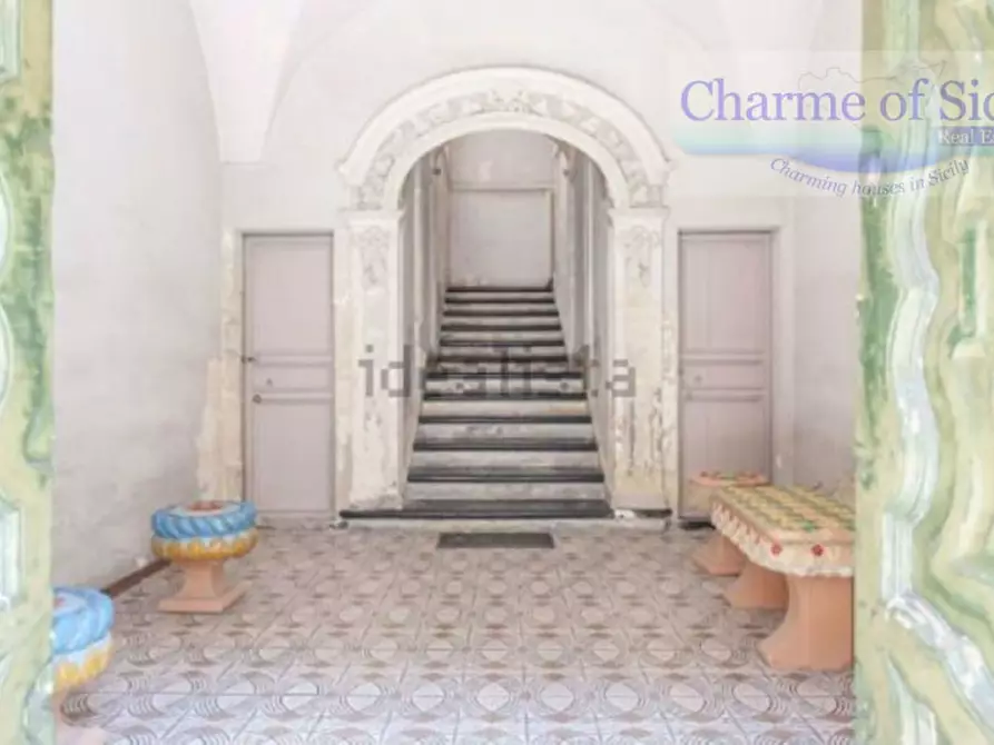 Immagine 7 di Palazzo in vendita  in Corso Principessa Maria del Belgio a Modica