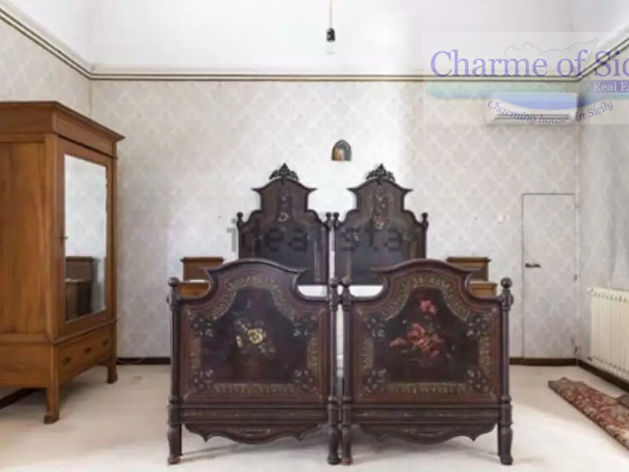 Immagine 10 di Palazzo in vendita  in Corso Principessa Maria del Belgio a Modica