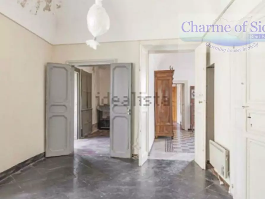 Immagine 15 di Palazzo in vendita  in Corso Principessa Maria del Belgio a Modica
