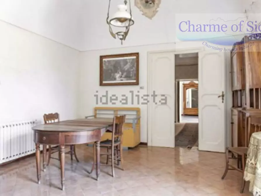 Immagine 22 di Palazzo in vendita  in Corso Principessa Maria del Belgio a Modica