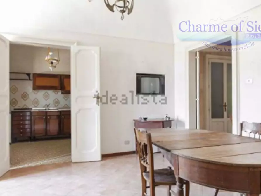 Immagine 23 di Palazzo in vendita  in Corso Principessa Maria del Belgio a Modica