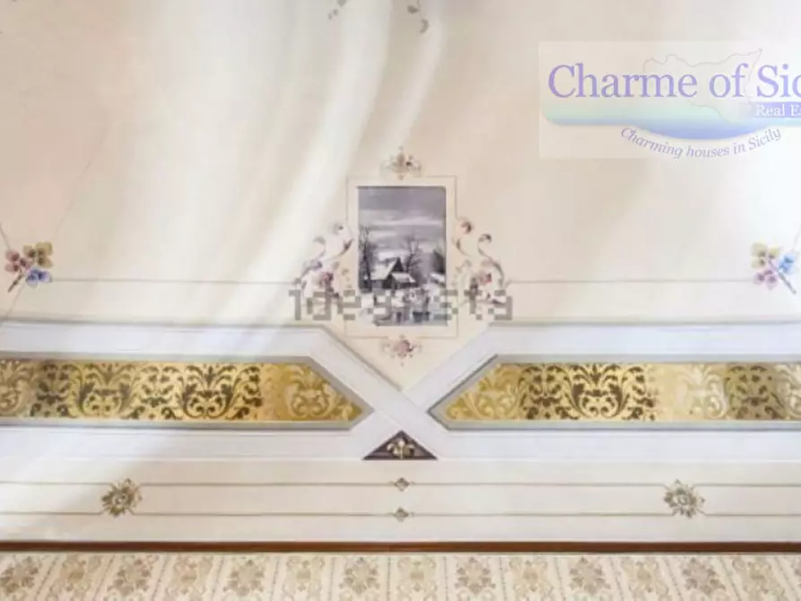 Immagine 24 di Palazzo in vendita  in Corso Principessa Maria del Belgio a Modica