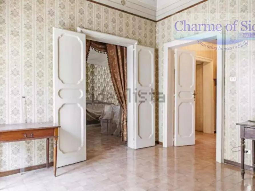 Immagine 27 di Palazzo in vendita  in Corso Principessa Maria del Belgio a Modica