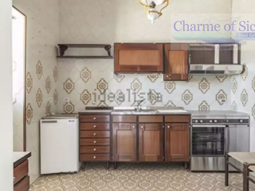 Immagine 31 di Palazzo in vendita  in Corso Principessa Maria del Belgio a Modica