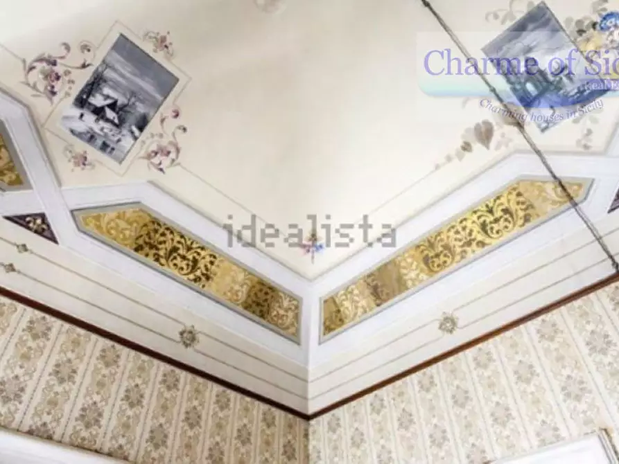 Immagine 33 di Palazzo in vendita  in Corso Principessa Maria del Belgio a Modica