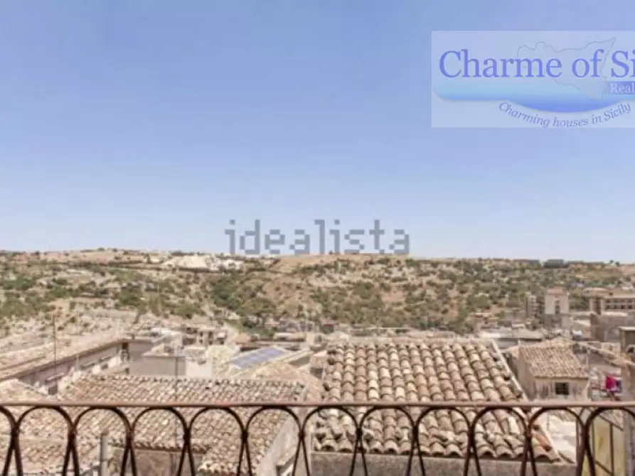 Immagine 35 di Palazzo in vendita  in Corso Principessa Maria del Belgio a Modica