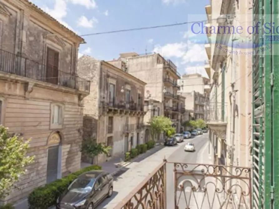 Immagine 36 di Palazzo in vendita  in Corso Principessa Maria del Belgio a Modica