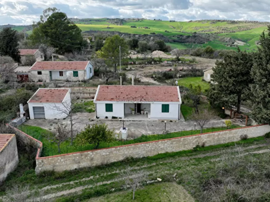 Immagine 2 di Villa in vendita  in Via del tellesimo a Ragusa