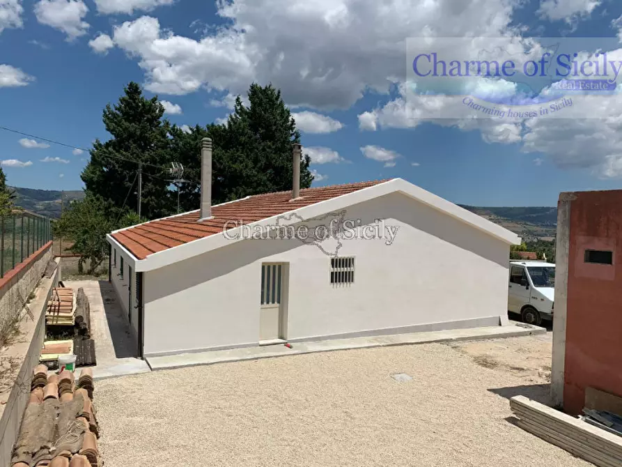 Immagine 10 di Villa in vendita  in Via del tellesimo a Ragusa