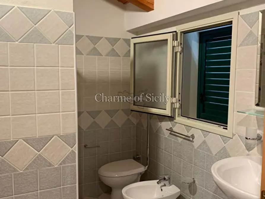 Immagine 31 di Villa in vendita  in Via del tellesimo a Ragusa