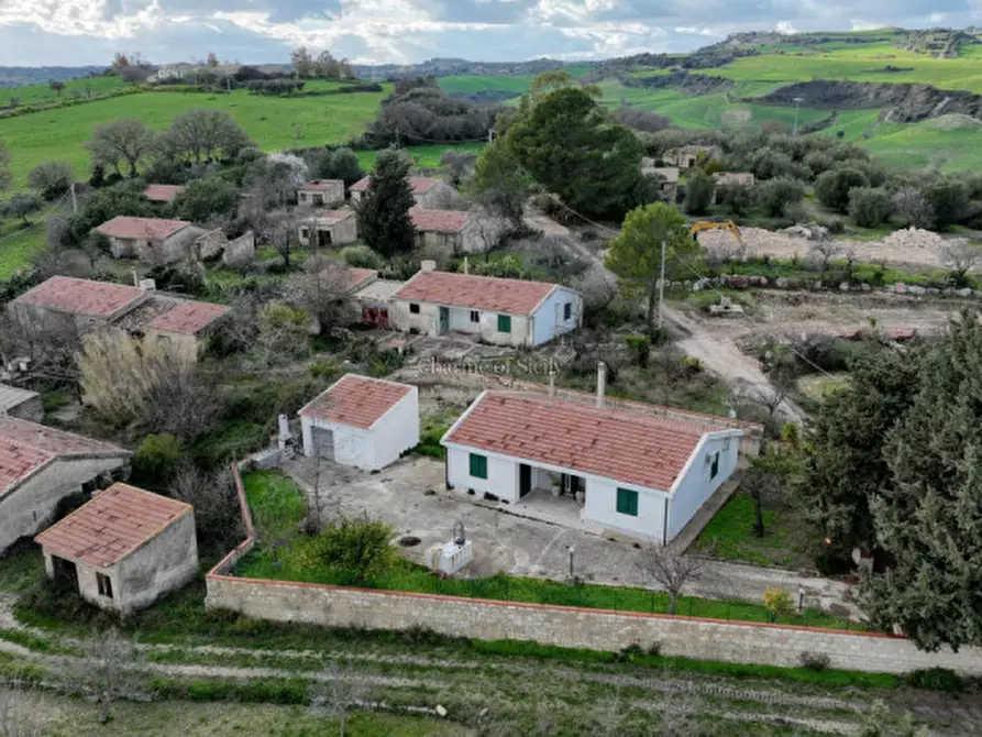 Immagine 43 di Villa in vendita  in Via del tellesimo a Ragusa
