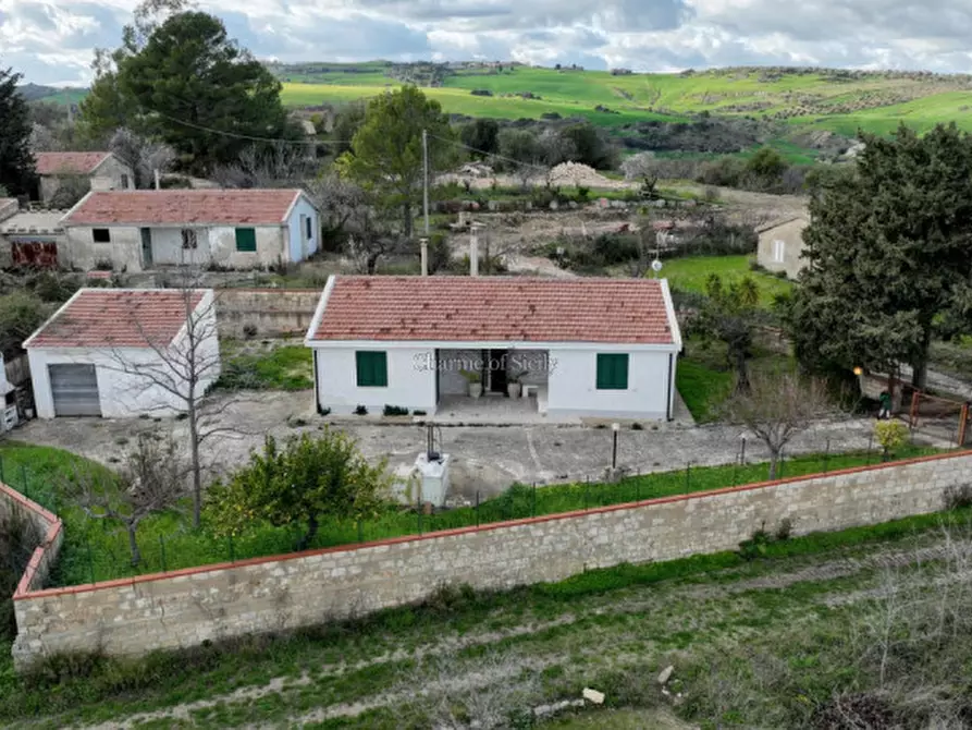 Immagine 44 di Villa in vendita  in Via del tellesimo a Ragusa